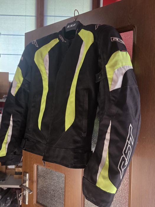 Текстилно мото яке RST R 16
Размер 50 (S)