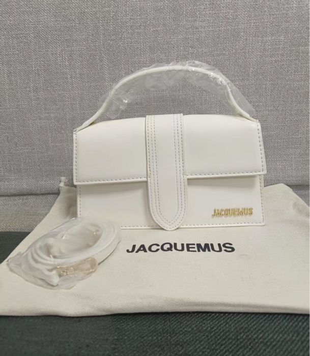 Geanta Jaquemus piele pe comanda