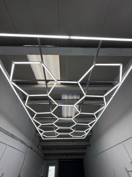 Lumini hexagonale, steamer Karcher, suflanta, solutii detailing, cort