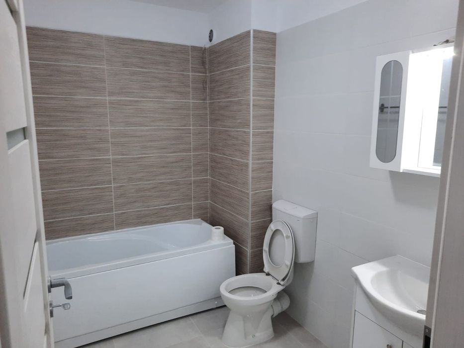 Particular închiriez garsonieră residence 158