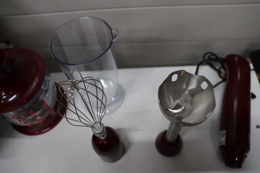 Блендер Russell Hobbs 3в1 нарязване, разбиване, смесване, 700мл, 500W