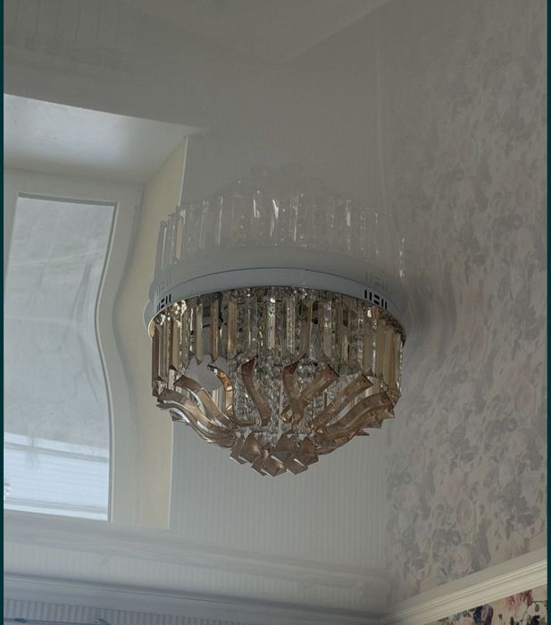 Люстра.                  ,