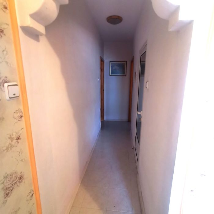 Продава се Четиристаен апартамент в Благоевград, Широк център - 107 кв.м за 851 €/кв.м - Снимка #5