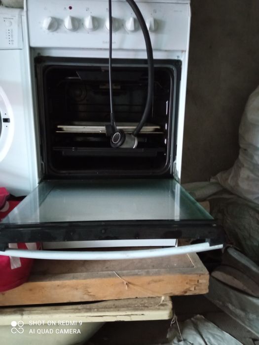 Продам плитку газ плита, и холодильник