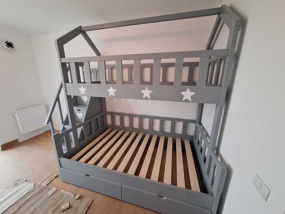 TRANSPORT GRATUIT.Pat etajat tip casuta.Cod 3542