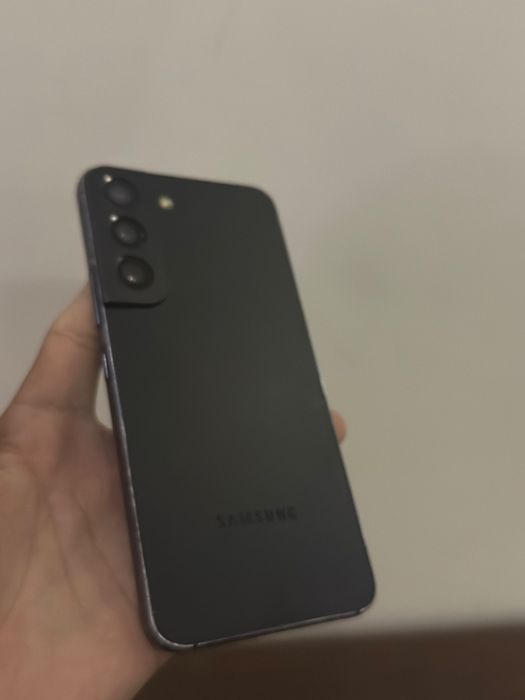 Samsung S22 256Гб