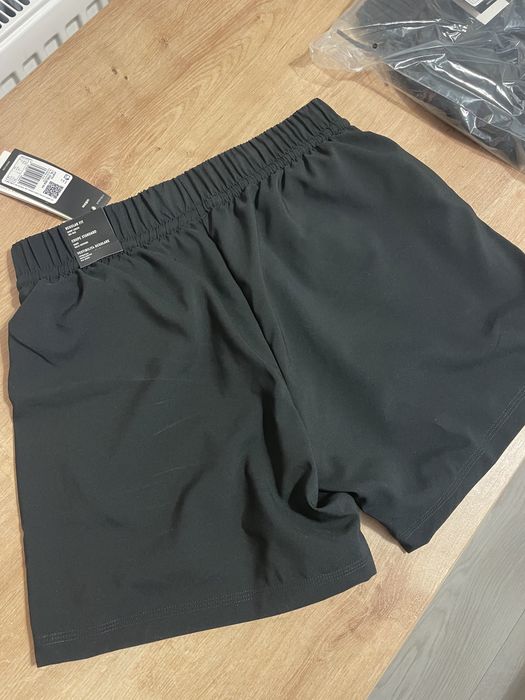 Pantaloni scurti adidas noi