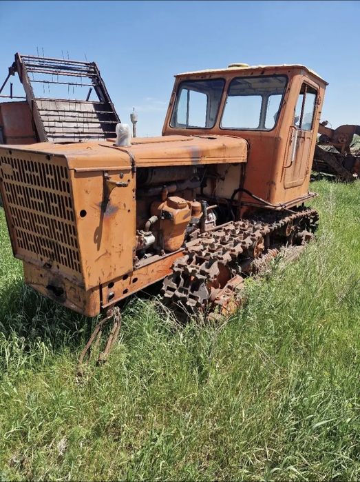 ДТ-75 1990 года продам