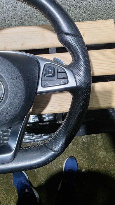 Волан за Mercedes E-класа W213