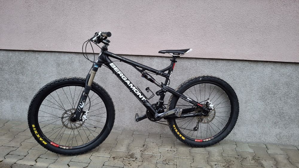 Bicicleta full suspension Bergamont