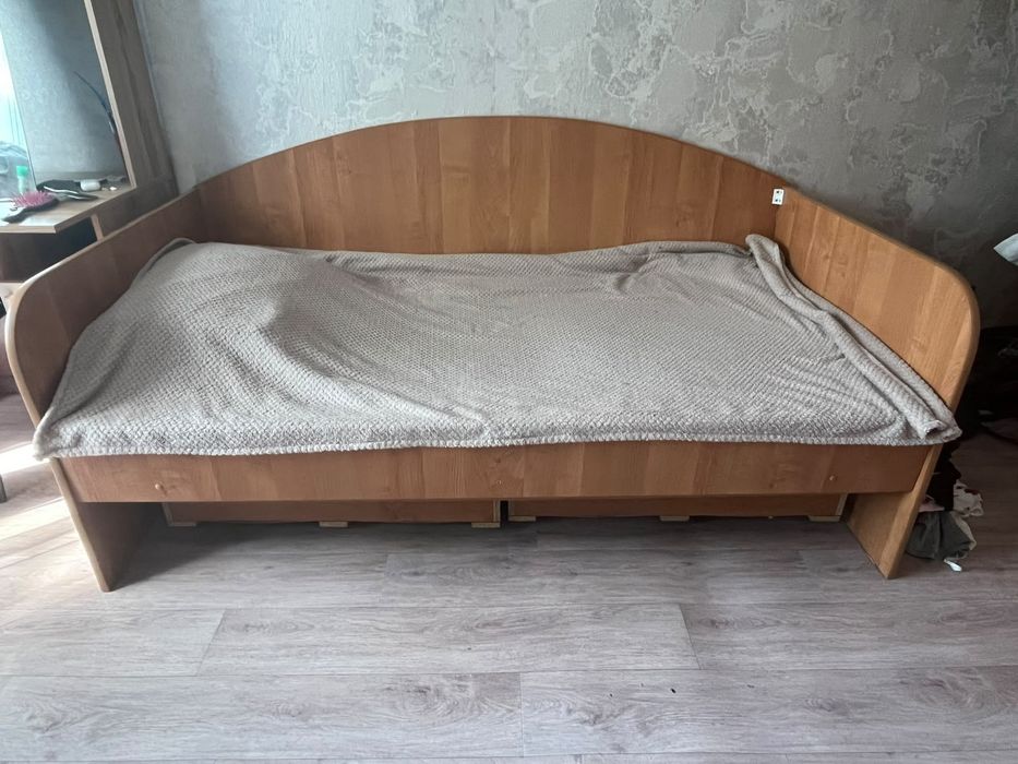 Продам кровать подростковая