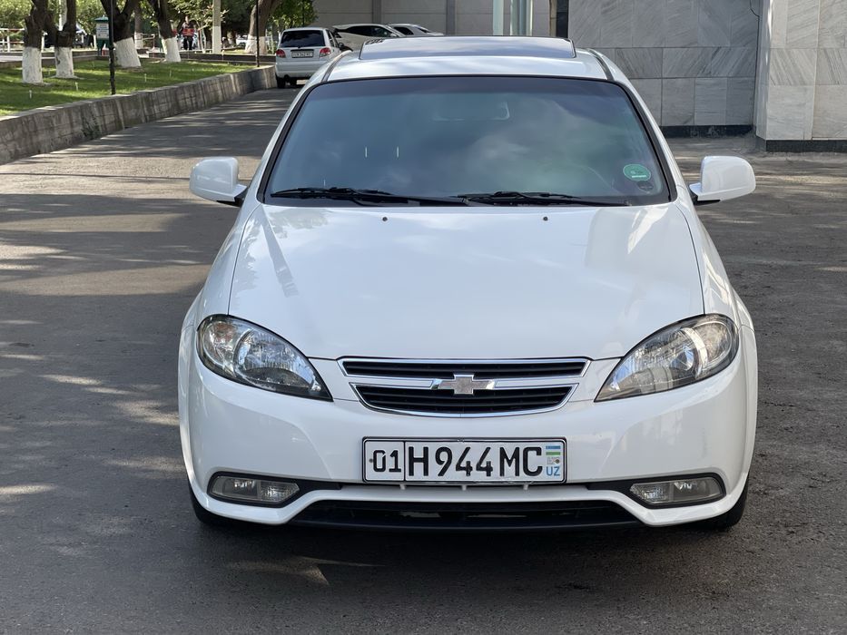 Gentra 3 pazitsa sotiladi