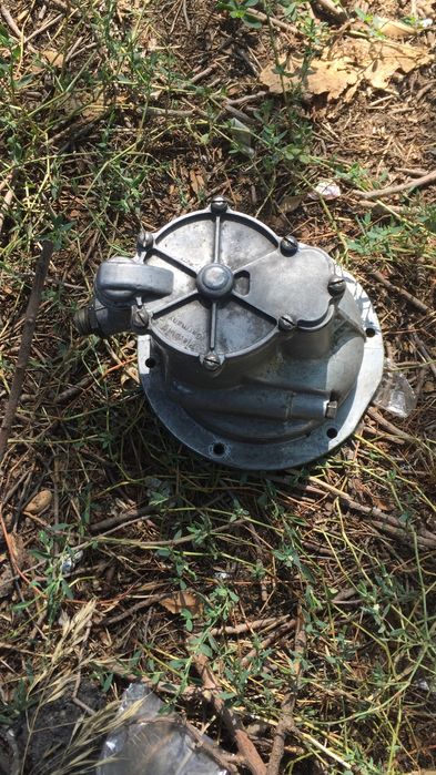 Мерседес MB100D.