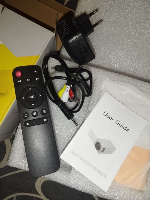 !  НОВ ! Мини лед проектор