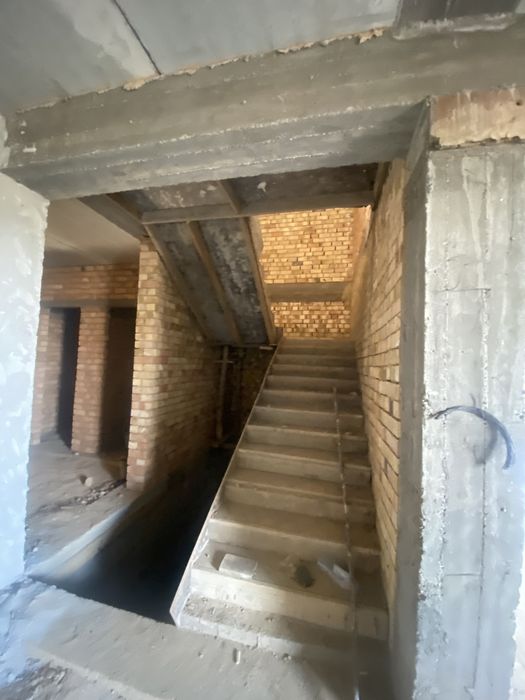 Срочна‼️Uch qahramondan 3 km karopka sotiladi 3 sot 10 ta xona 75000ye