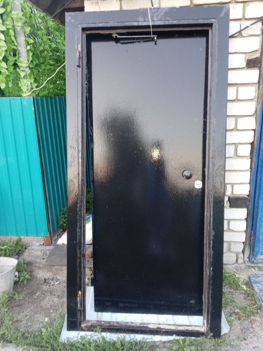 Срочно продам дверь