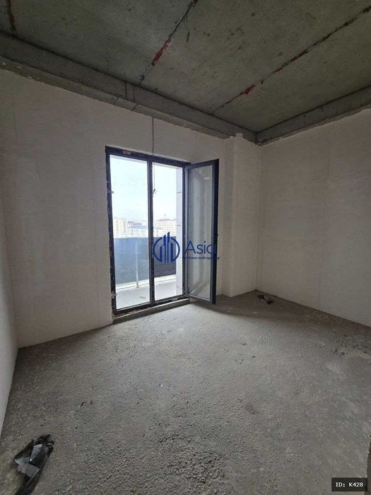 Bukhara sitidan kvartira qidirganlar uchun 109m2 karobka sotuvda