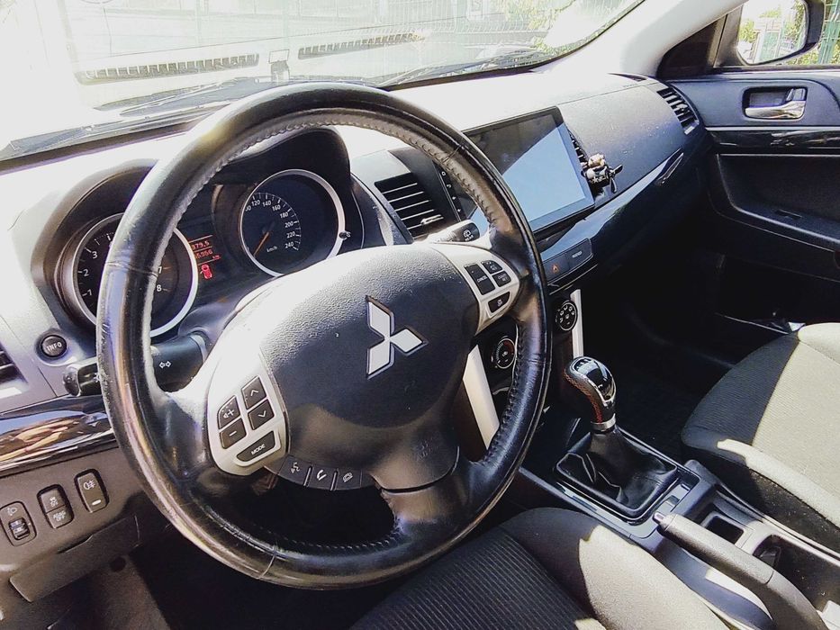 Mitsubishi Lancer