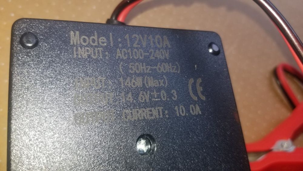 Lithium LiFePO4 Redresor 10A baterii 14,6v - reducere - pret fix