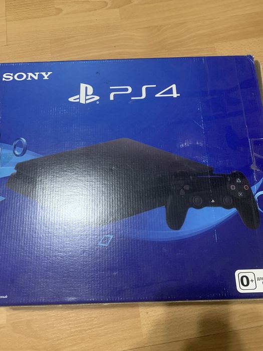 Playstation 4 slim