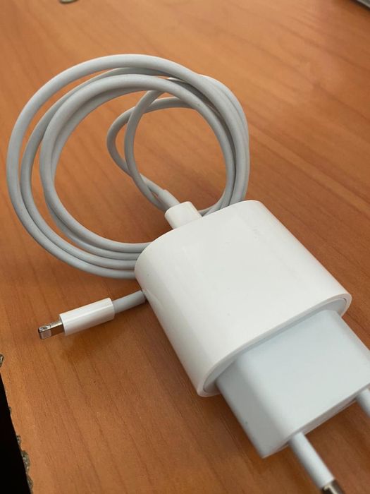 Продам iPhone 7!