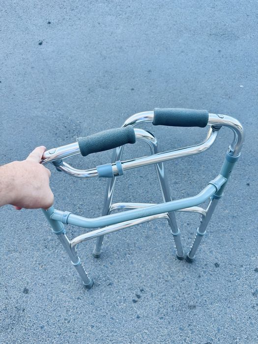 Ходунки для взрослых