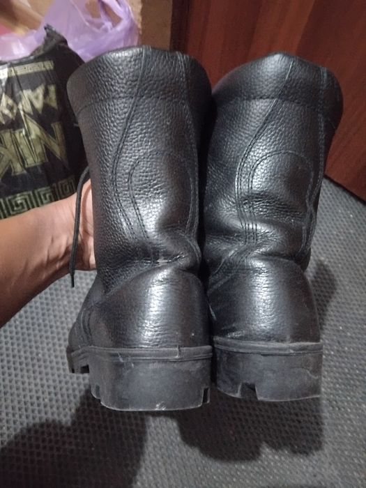 Продам берцы 8000 теңге