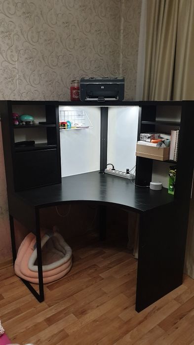 Продам компьютерный стол IKEA