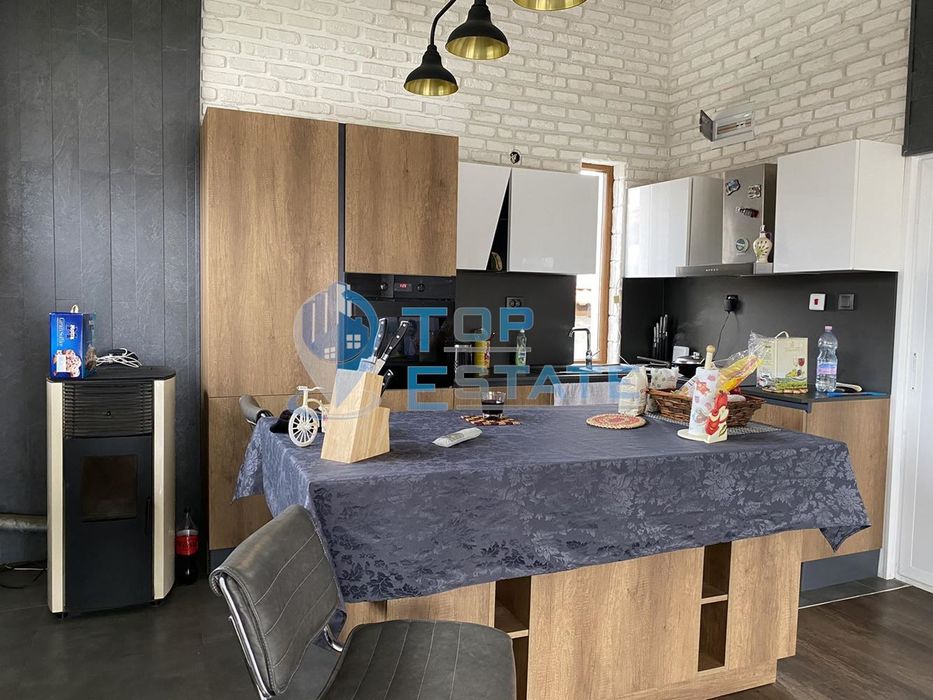 Продава се Къща в с. Ресен, Област Велико Търново - 120 кв.м за 1000 €/кв.м - Снимка #2