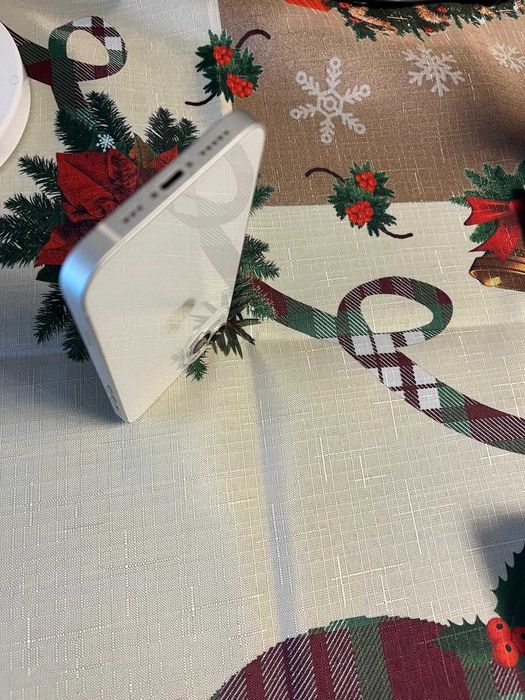 Iphone 13 alb, 256gb baterie 80% impecabil