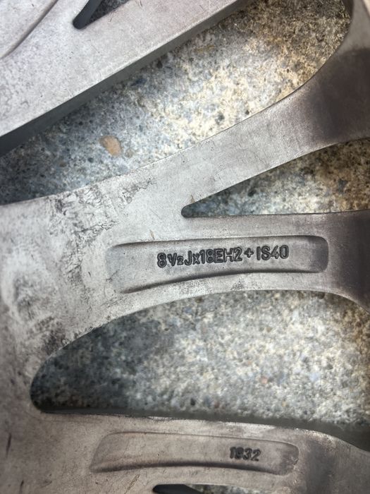 Гуми с джанти  245/45/18