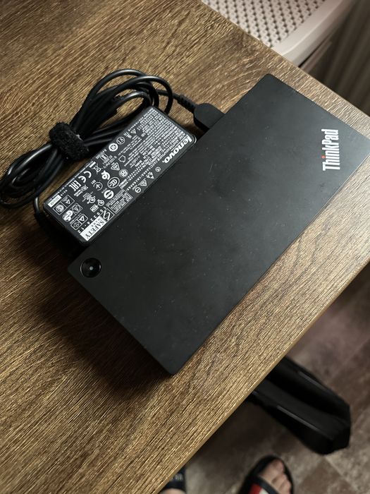 Lenovo Thinkpad Universal Docking Station