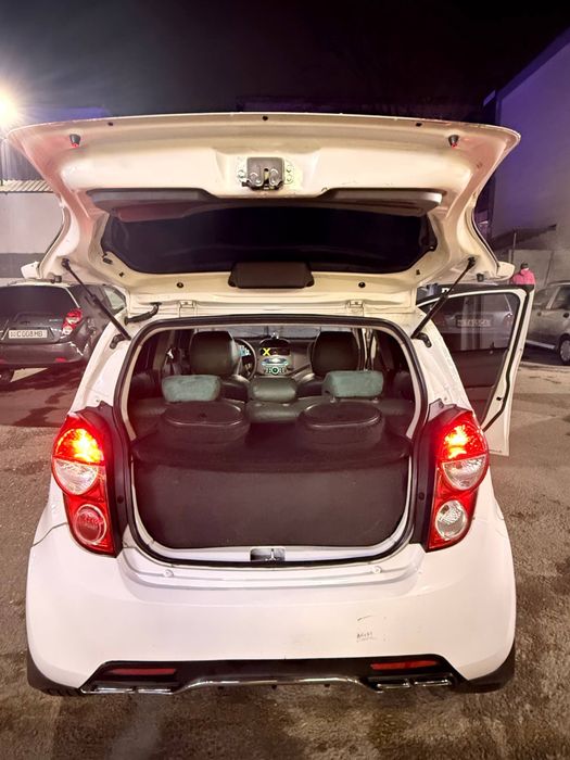 Spark 1.25 sotiladi xolati yaxshi 2013 yil 410.000 yurgan