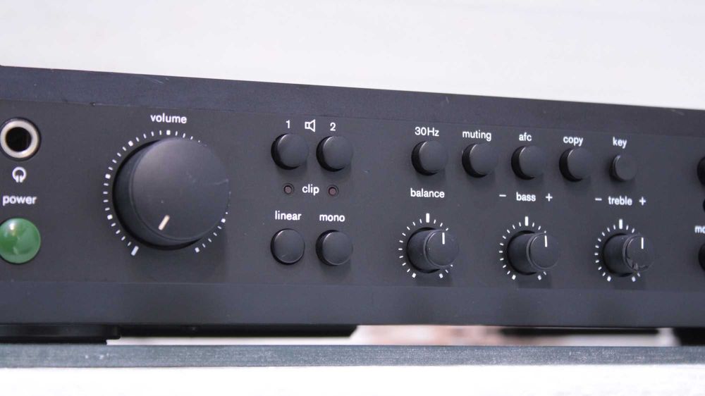 Amplituner Braun R1 Atelier, 2x50W, Tuner FM/MW, Hi-Fi Retro