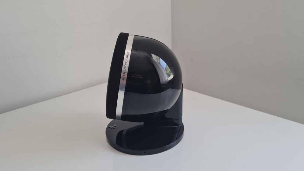 Vând 2 sateliți Focal Dome Compact speaker