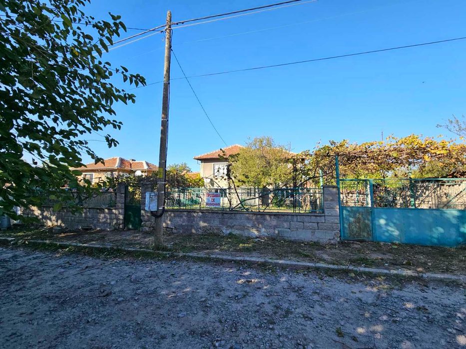 Продава се Къща в с. Искрица, Област Стара Загора - 100 кв.м за 108 €/кв.м - Снимка #2