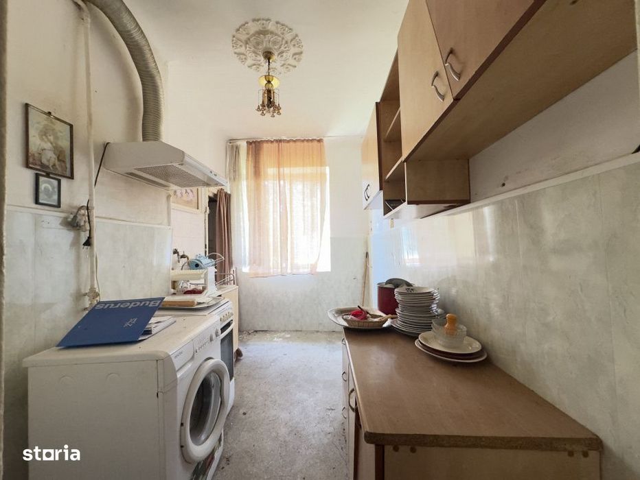 Apartament cu 2 camere in Lucacesti de Moinesti - de vanzare