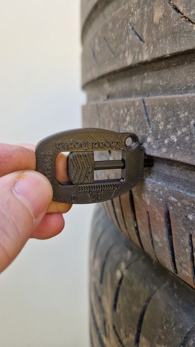 Anvelope Continental Premium Contact 6 225/50 R17