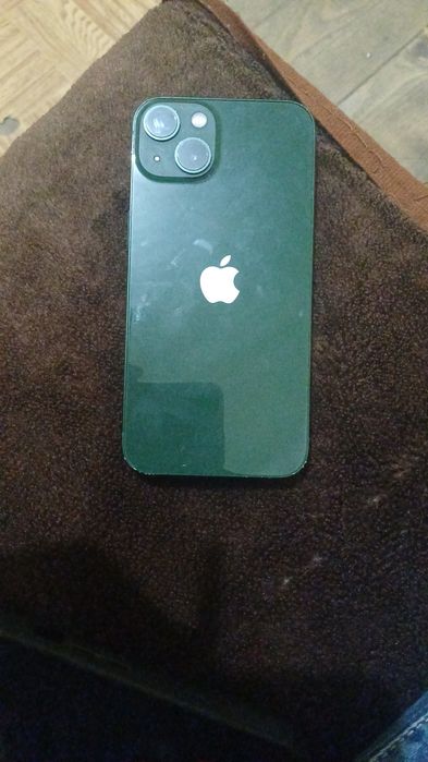 Vând sau schimb iphone 13