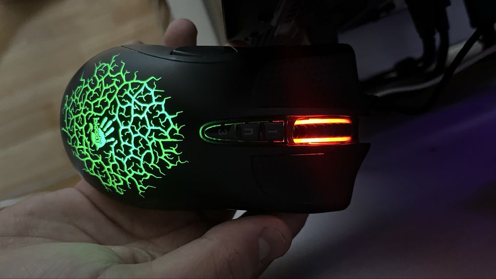 Игровая мышка bloody a90