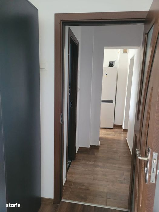 Apartament 2 camere zona Scriitorilor etaj 1(balcon)