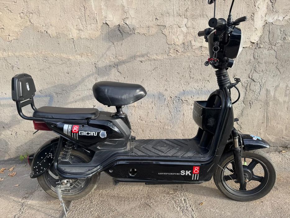Продаю электровелосипед SK8 250W