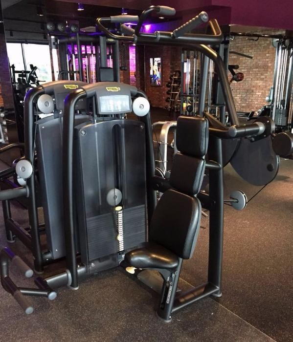 Фитнес уред Technogym Vertical Traction