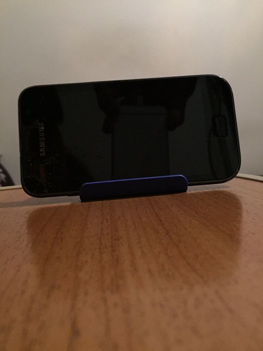 Подставка для телефонов