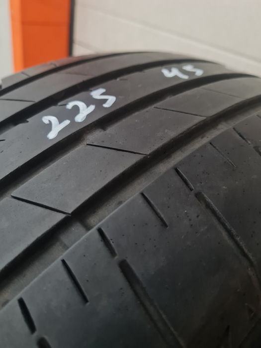 Летни гуми 2 броя BRIDGESTONE Turanza T005A 225 45 R19 дот 0220