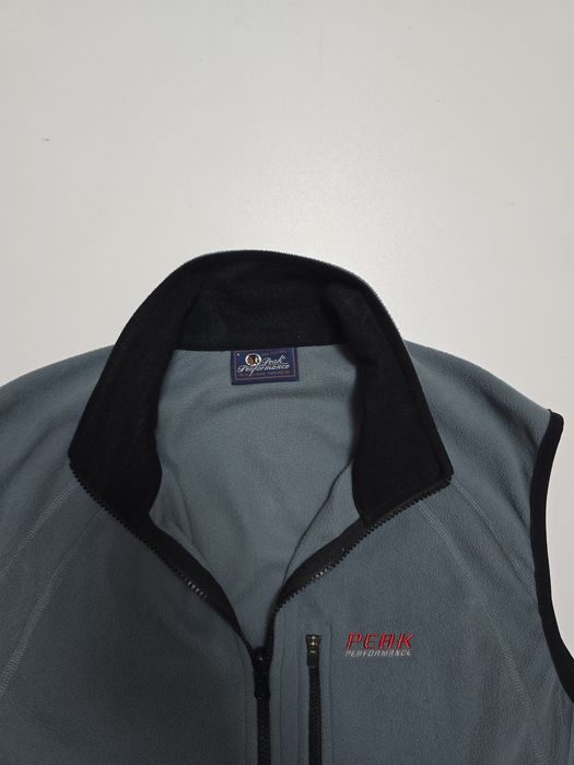 Vestă polartec Peak Performance  L de băieții