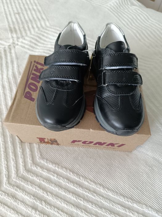 Чисто нови обувки Ponki в кутия 
Размер 27 - стелка 17,8
Цена 35
Мога
