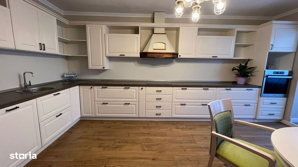 Apartament 3 camere de inchiriat in zona Aradul Nou
