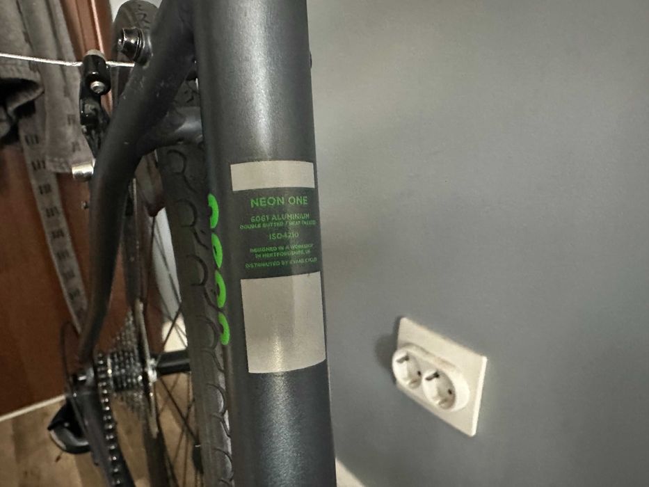 Pinnacle Neon 1x8 скорости, Лек градски хибриден дамски велосипед