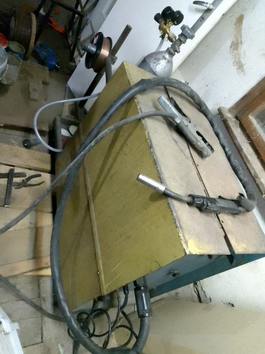 Телоподаващо Кракра работещо